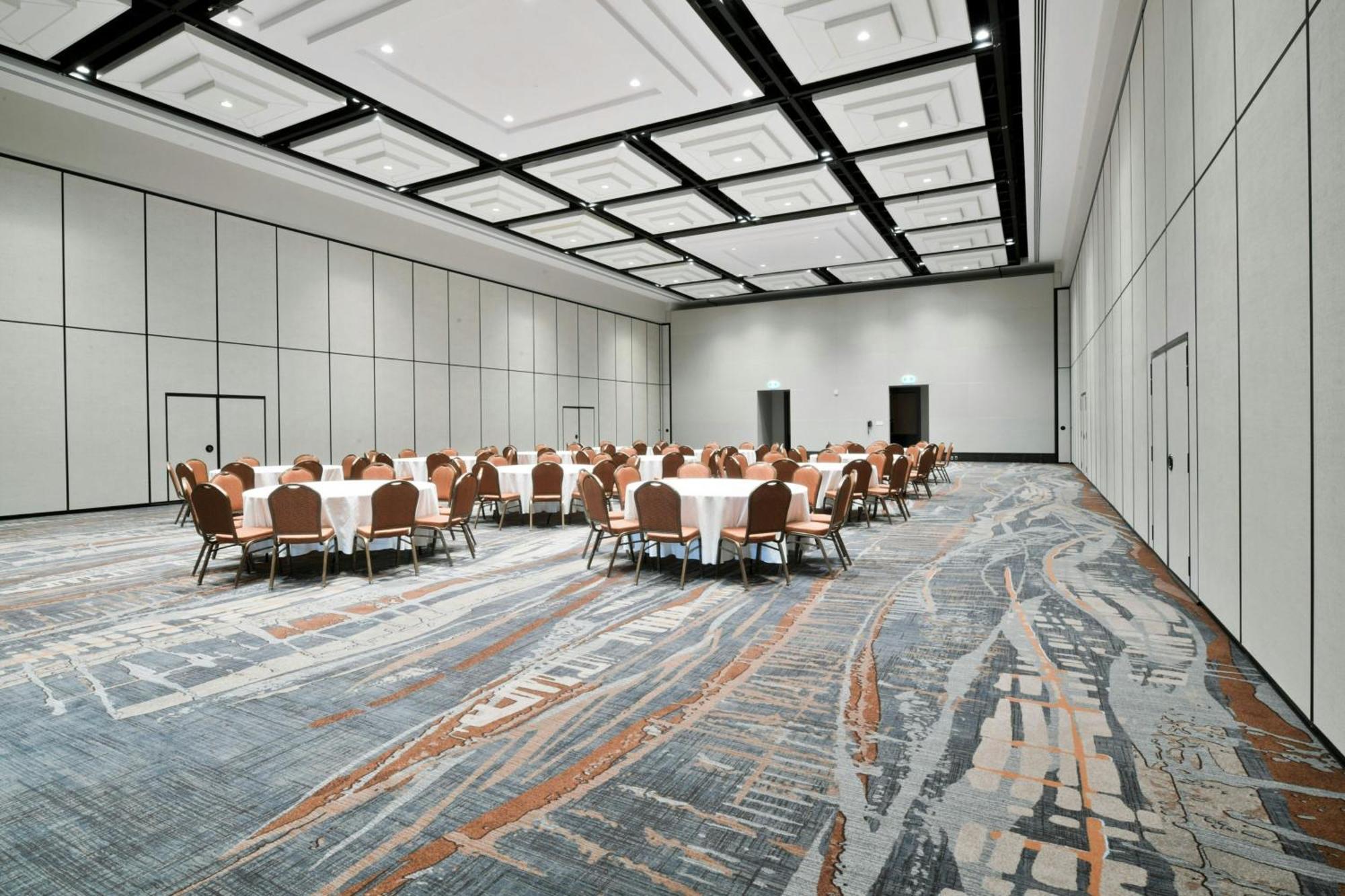Sheraton Laval Hotel Esterno foto